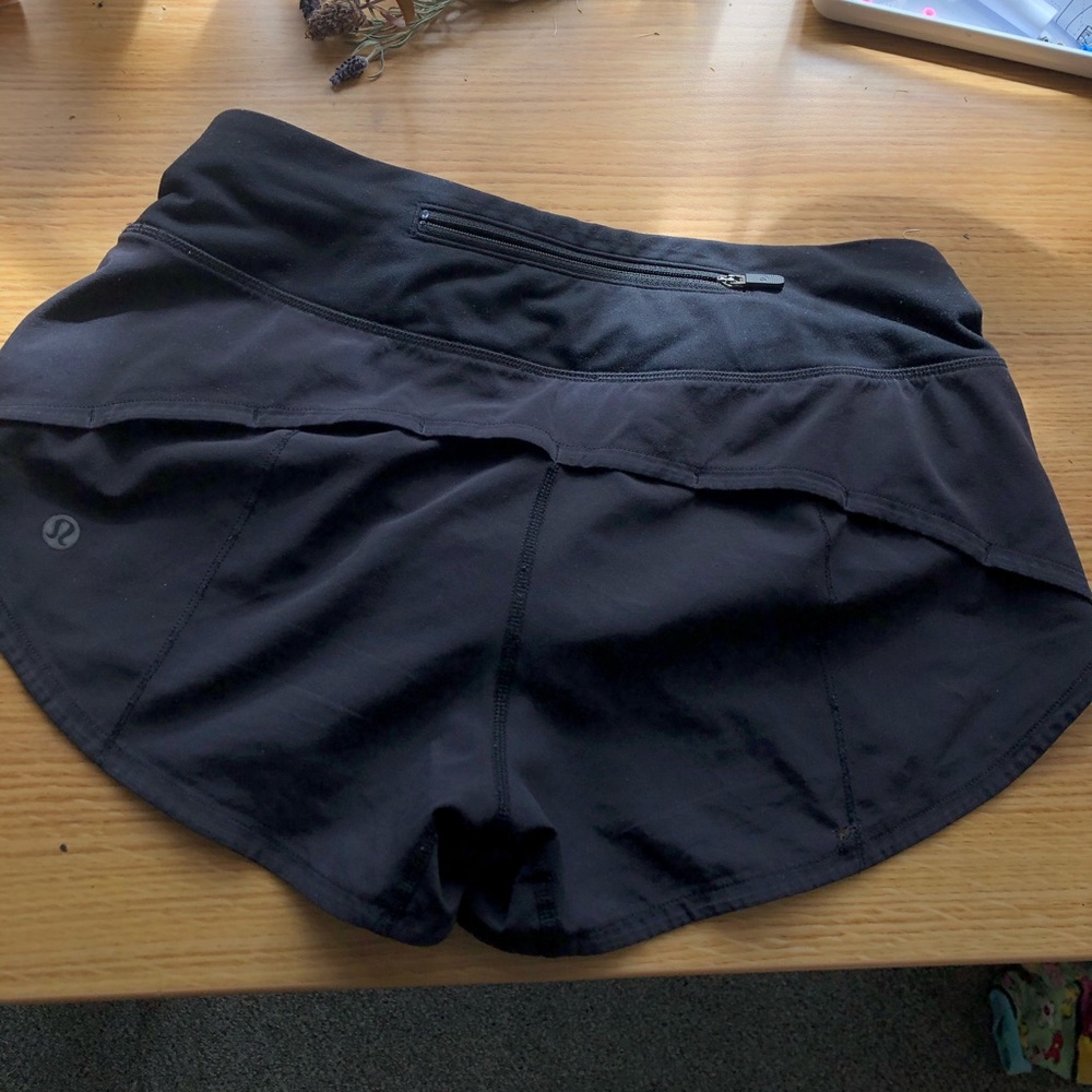Black Lululemon Speed Up Short
